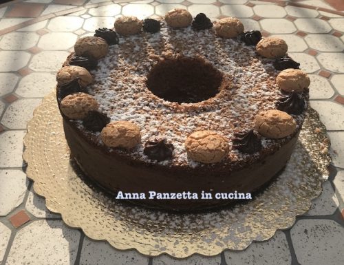 Chiffon cake con Amaretti e crema Pan di Stelle